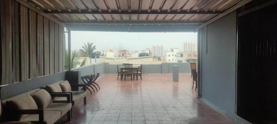 Abuzz Oxfordcaps Bannerghatta Bangalore Dış mekan fotoğraf